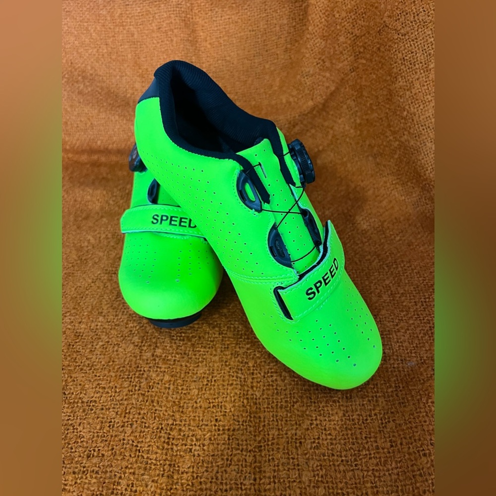 NEW Speed Cycling Shoes. Bike Sneakers Racing Road Bicycle Shoes with SPD Cleats